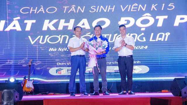 Hht Khát Khao Đột Phá Vươn Tới Tương Lai Chào Tân Sinh Viên K15