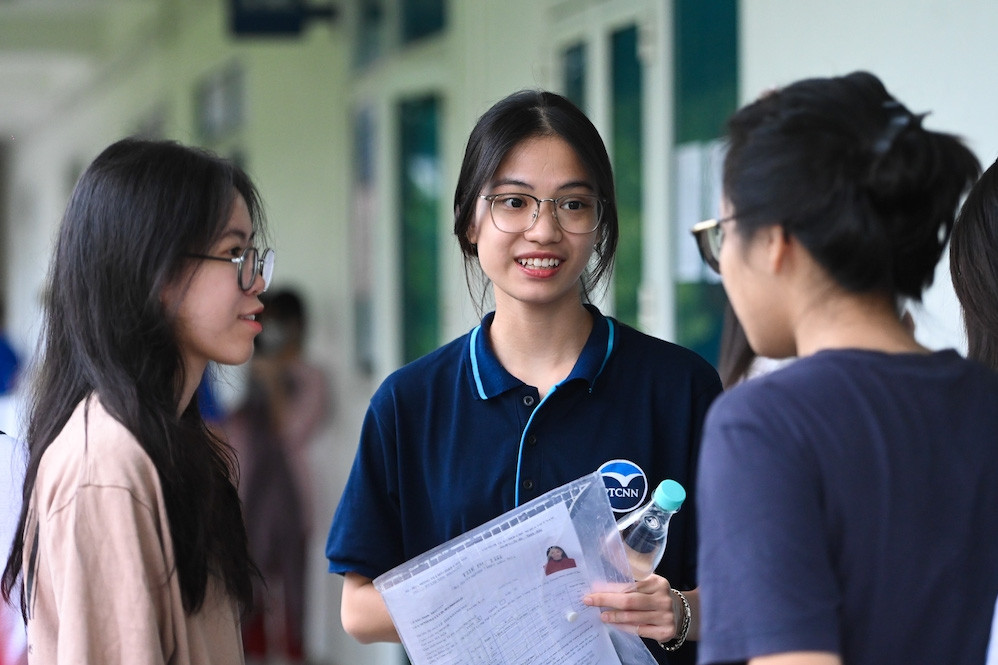 Hàng Loạt Đại Học Xét Tuyển Bổ Sung, Có Trường Nhận Hồ Sơ Trên 26 Điểm