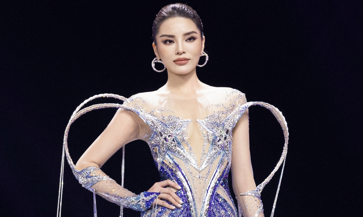 Kỳ Duyên Cùng Thí Sinh Miss Universe Vietnam Diễn Đầm Dạ Hội