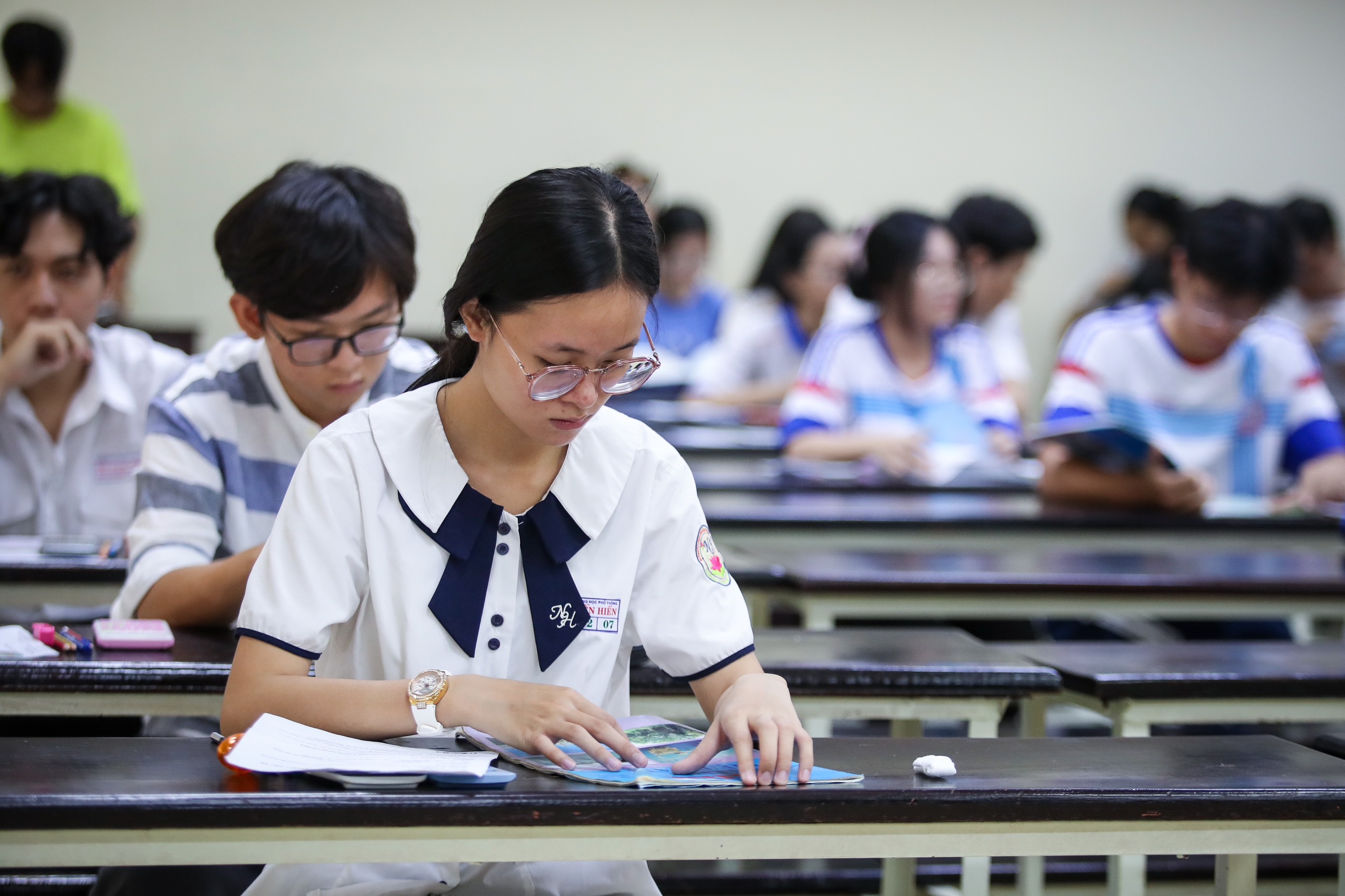 Thí Sinh Hoang Mang Tin Đề Thi Đánh Giá Năng Lực 'Có 5 Phần, 13 Tổ Hợp'- Ảnh 3.