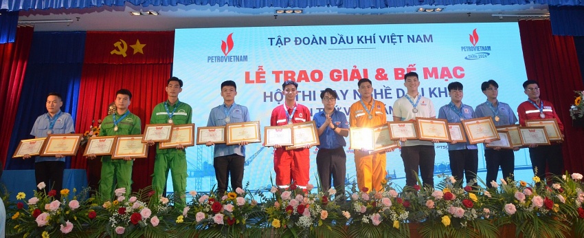 Chùm Ảnh: Lễ Bế Mạc Và Trao Giải Cho Các Thí Sinh Đoạt Giải Tại Hội Thi Tay Nghề Dầu Khí Lần Viii