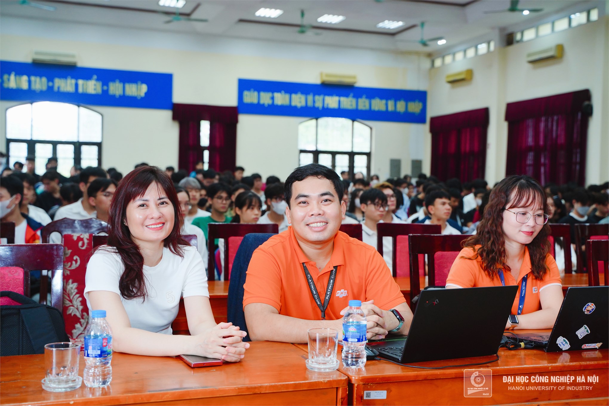 Sinh Viên Ngành It Haui Hào Hứng Tiếp Cận Thị Trường Ict Nhật Bản