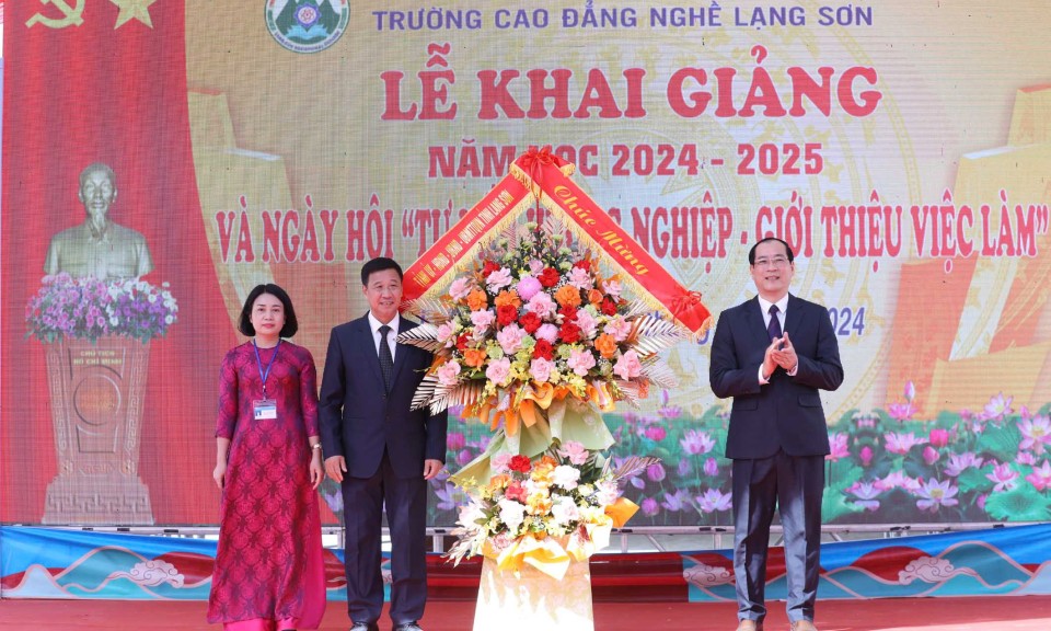 Trường Cao Đẳng Nghề Lạng Sơn Khai Giảng Năm Học 2024-2025 Và Tổ Chức Ngày Hội Tư Vấn Hướng Nghiệp – Giới Thiệu Việc Làm – Báo Lạng Sơn: Tin Tức Mới Nhất, Chính Xác, Uy Tín