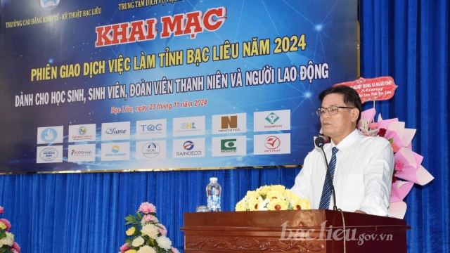 Gần 700 Học Sinh, Sinh Viên, Đoàn Viên, Thanh Niên Và Người Lao Động Tham Gia Phiên Giao Dịch Việc Làm