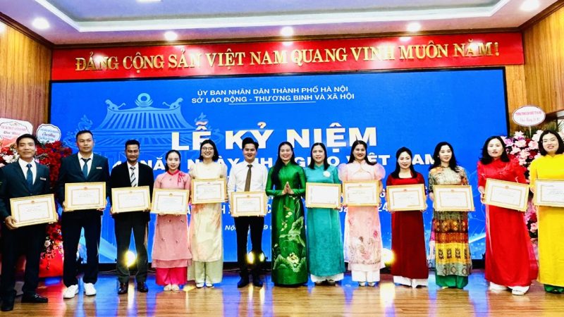 Hà Nội Tuyên Dương Nhà Giáo, Học Sinh, Sinh Viên Gdnn Đạt Thành Tích Xuất Sắc