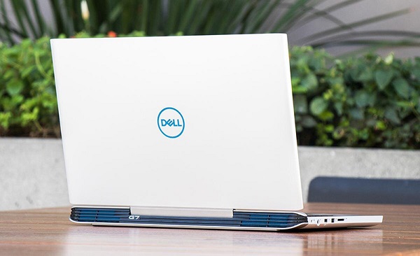 Laptop Dell 6 1