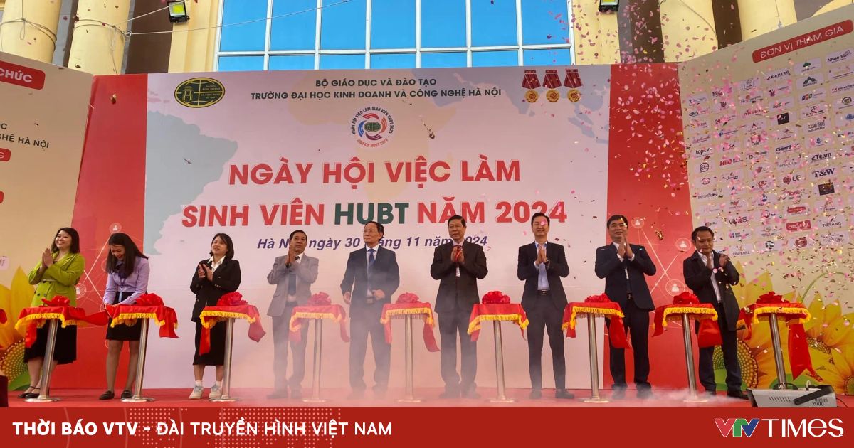 Ngày hội việc làm sinh viên HUBT năm 2024 thu hút 100 doanh nghiệp, 5.000 cơ hội việc làm