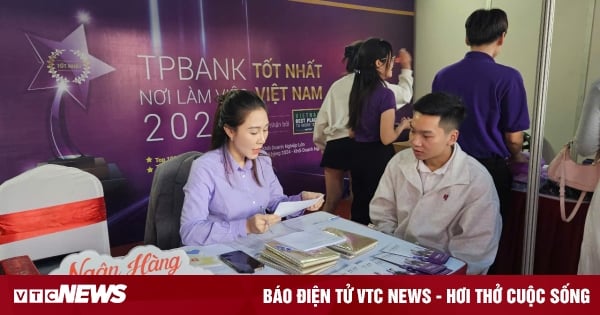 100 doanh nghiệp tham gia Ngày hội việc làm sinh viên HUBT năm 2024